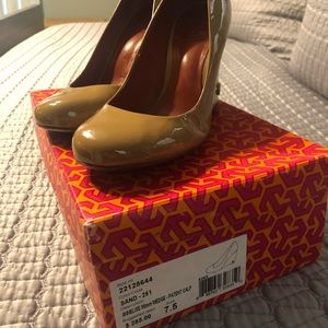 Tory Burch Wedges 7.5